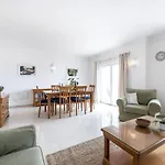 Townhouse Da Amarela * Budens