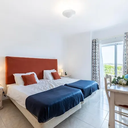 Semesterbostad Townhouse Da Amarela Budens